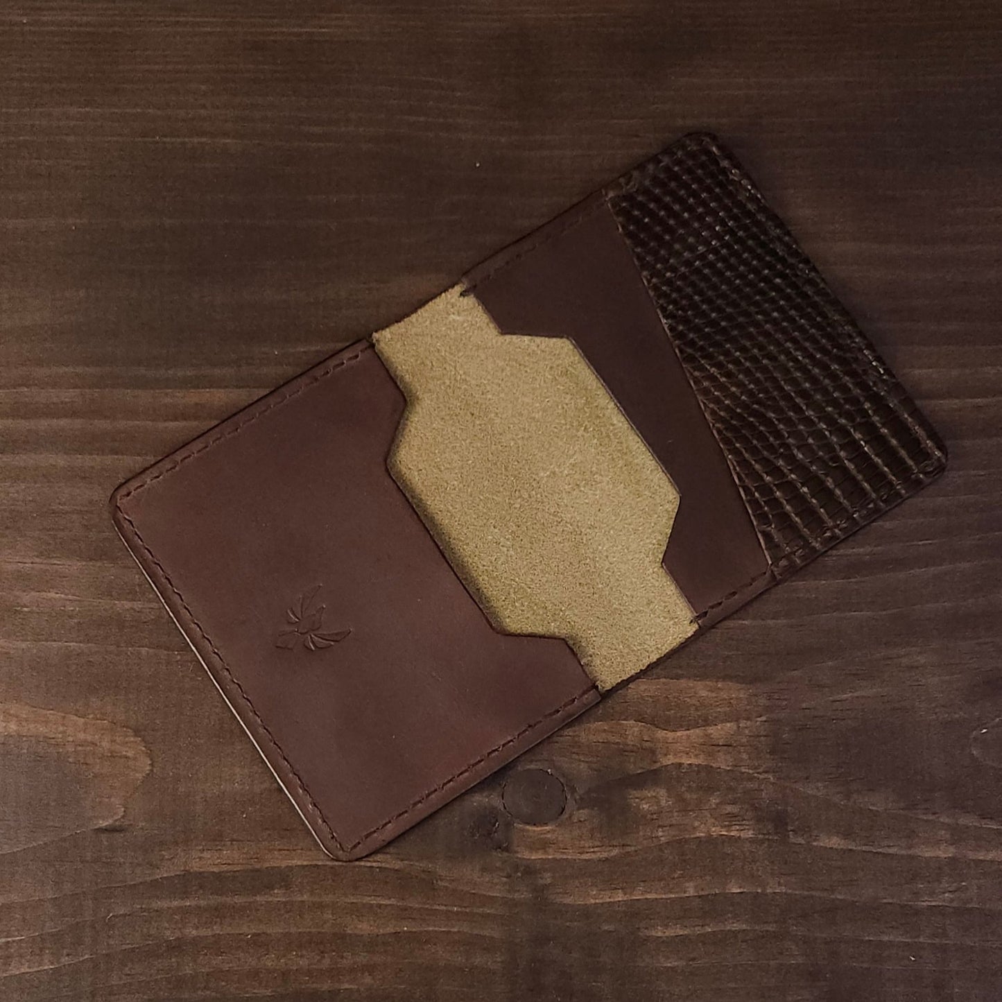 Lizard Compact Wallet. Brown and Olive. 64