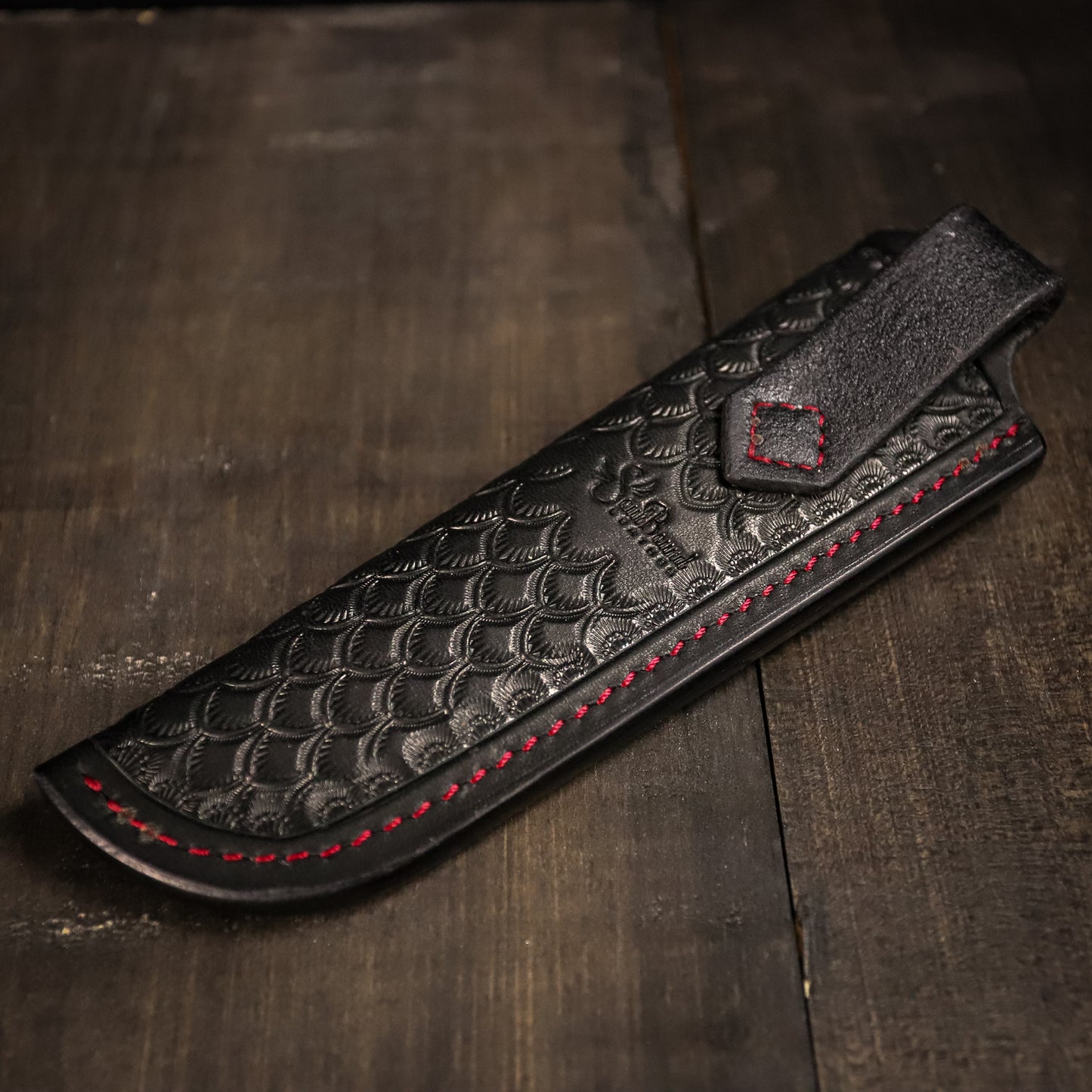 SBL4 Foldover Sheath. Dragonscale. Black. Red Stitch.