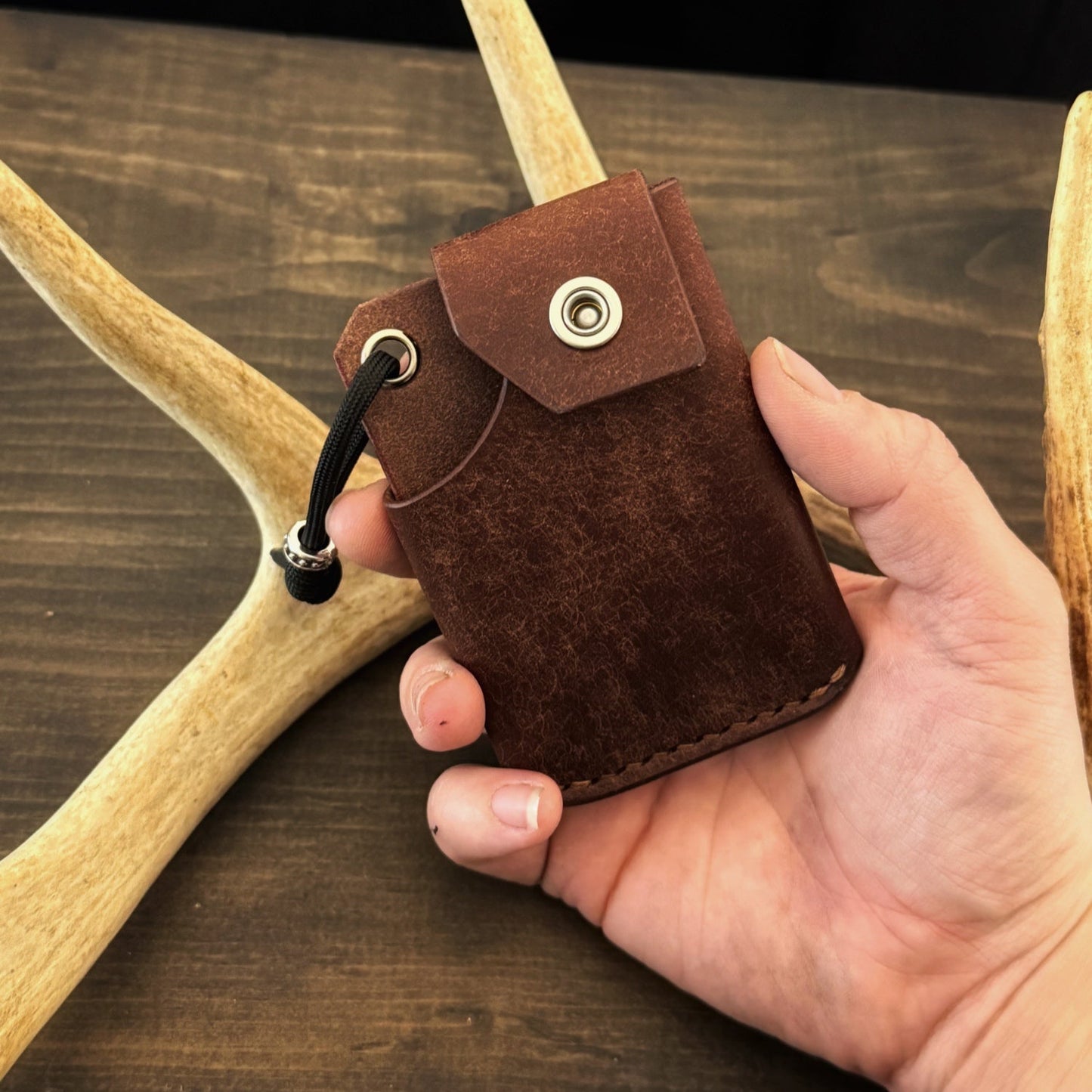 Tauren EDC Wallet Dark Brown Pueblo. Olmo Pueblo Pocket. Brown Stitch. #140