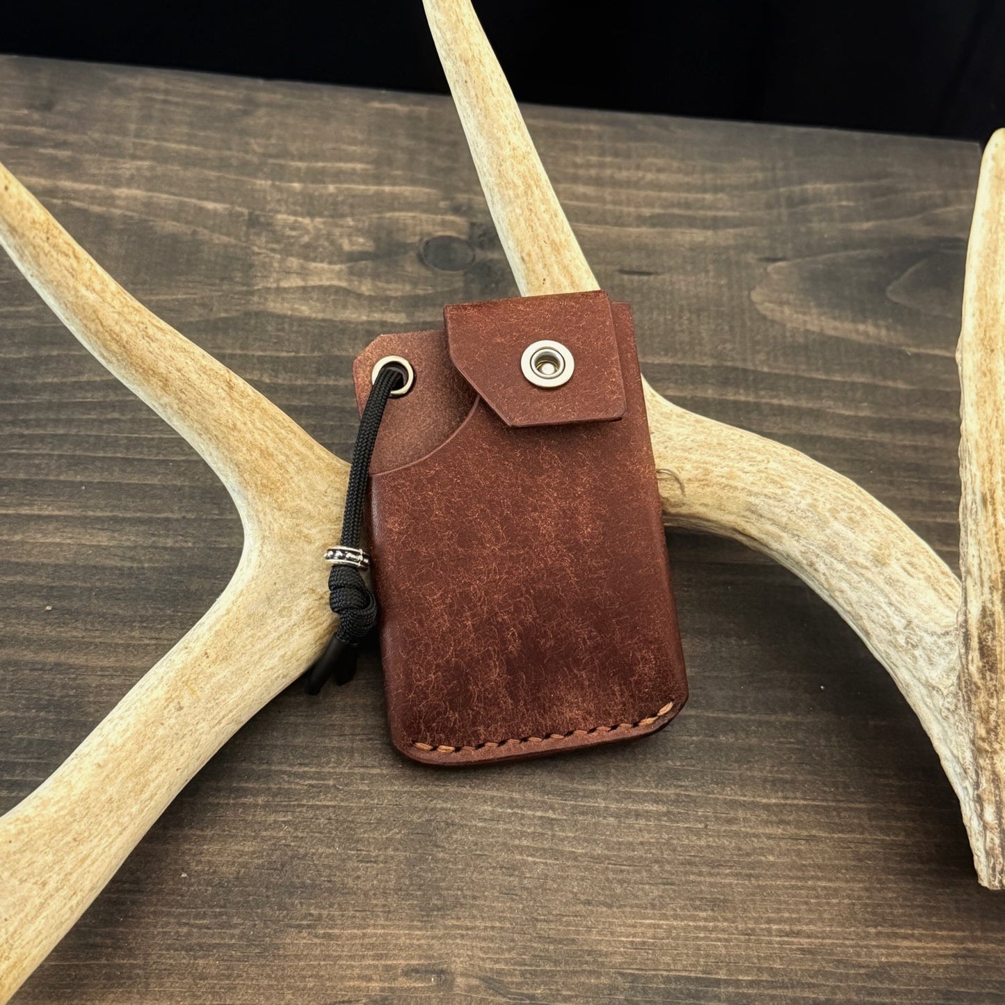 Tauren EDC Wallet Dark Brown Pueblo. Olmo Pueblo Pocket. Brown Stitch. #140