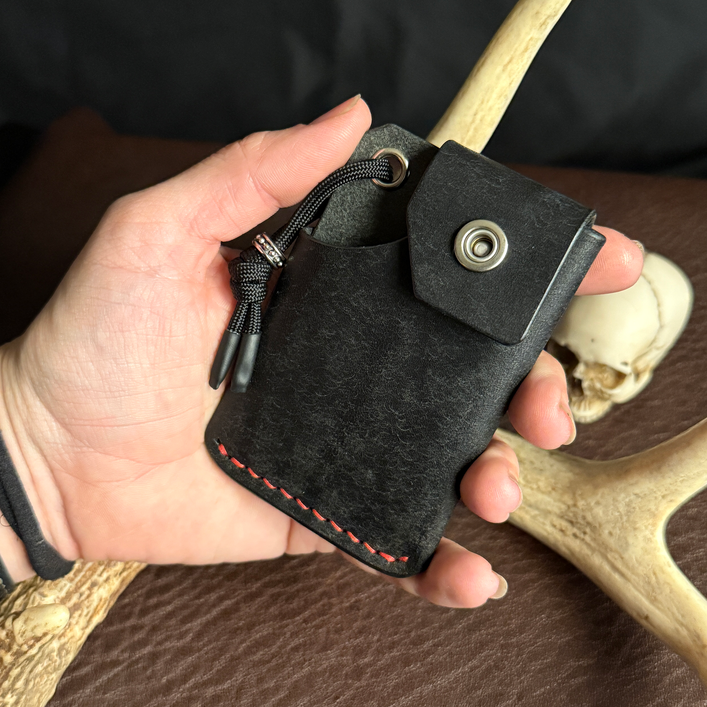 Tauren EDC Wallet Black Pueblo. Red Buttero Pocket. Red Stitch. #197