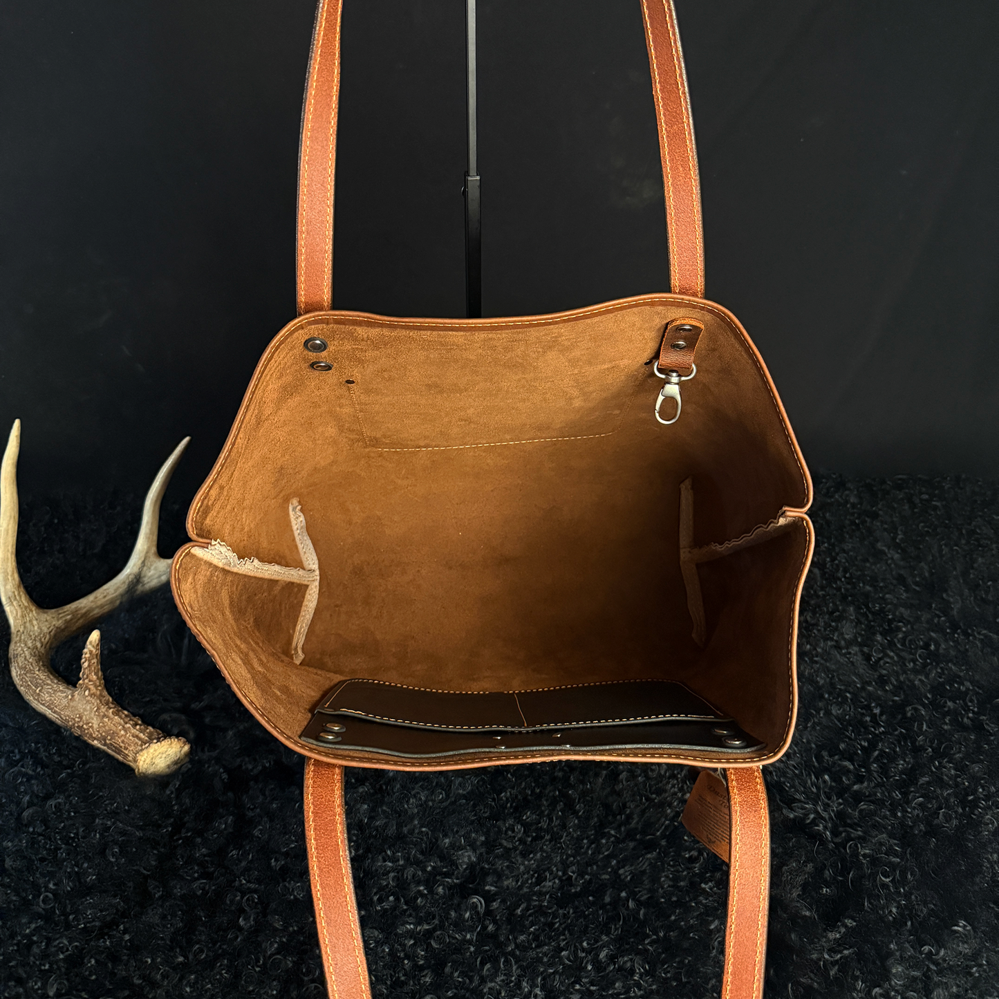 Dustwalker Tote - Rustwood Brown with Midnight Black Pocket #201