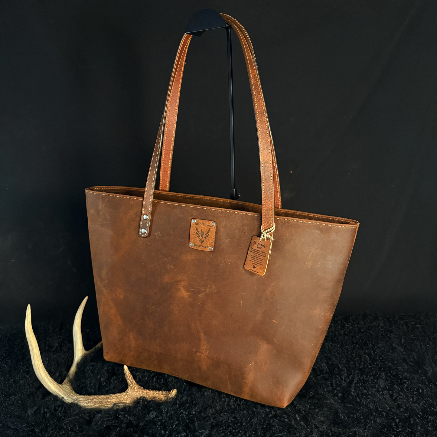 Dustwalker Tote - Deep Pull-up Umber Brown with Wheaten Pocket #200