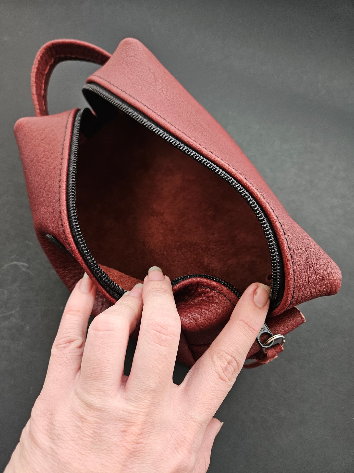 Dopp Kit Buffalo Leather, Cherry, Toiletry Bag #8