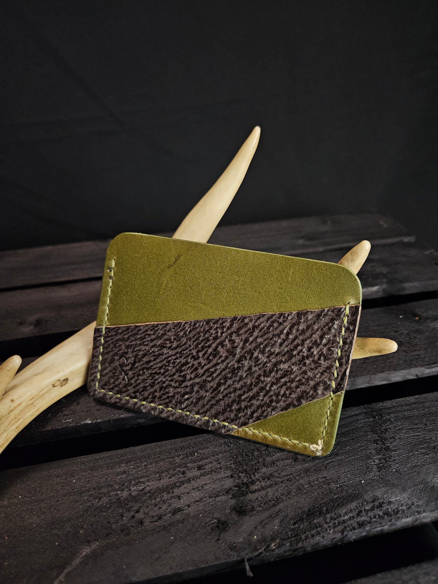 Gomer Card Wallet. Olive Green. Shark pocket. Olive Stitch. #24