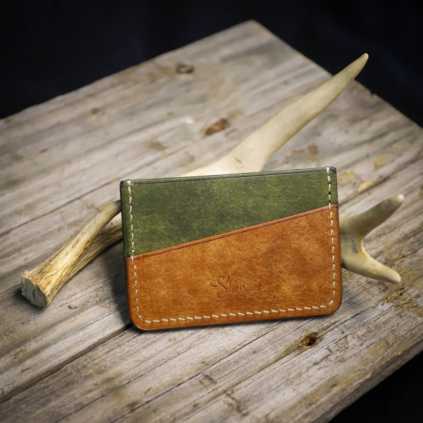 SBL Basic Card Wallet. Pueblo Green and Tan. Cream Stitch. #34