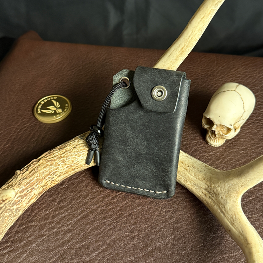 Tauren EDC Wallet Black Pueblo. Taupe Buttero Pocket. Grey Stitch. #192