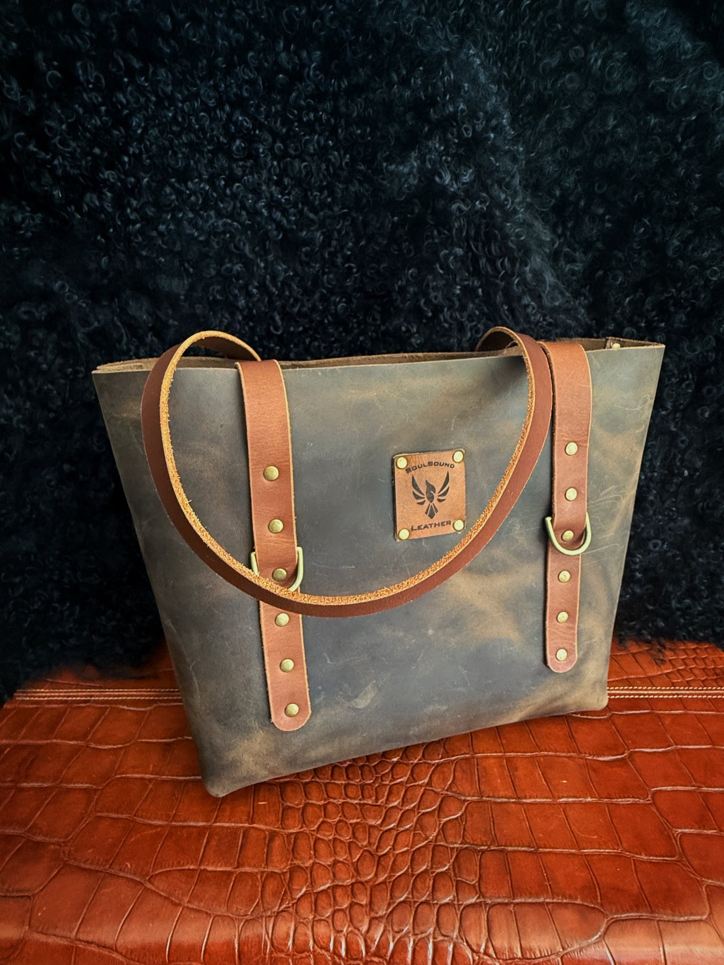 Dustwalker Tote - Small -Dusty Brown Crosshatch (Antique Brass) 214